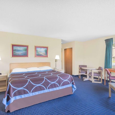 Super 8 By Wyndham Canandaigua Exterior foto